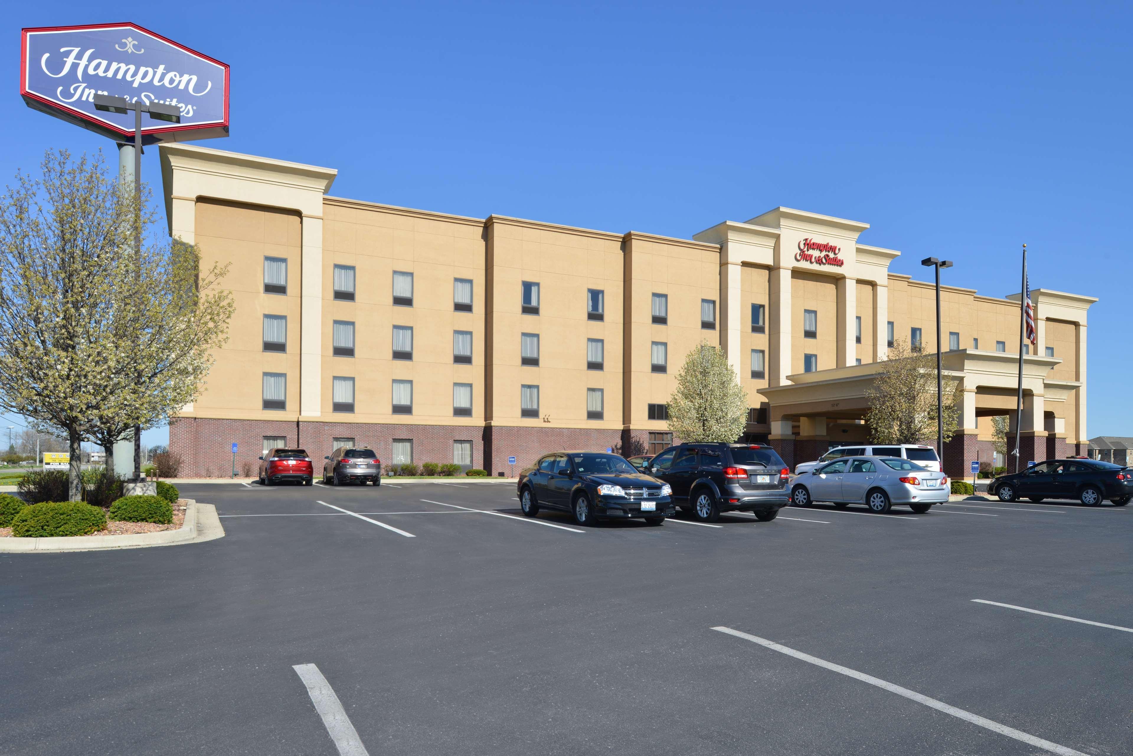 Hampton Inn & Suites Манси Экстерьер фото