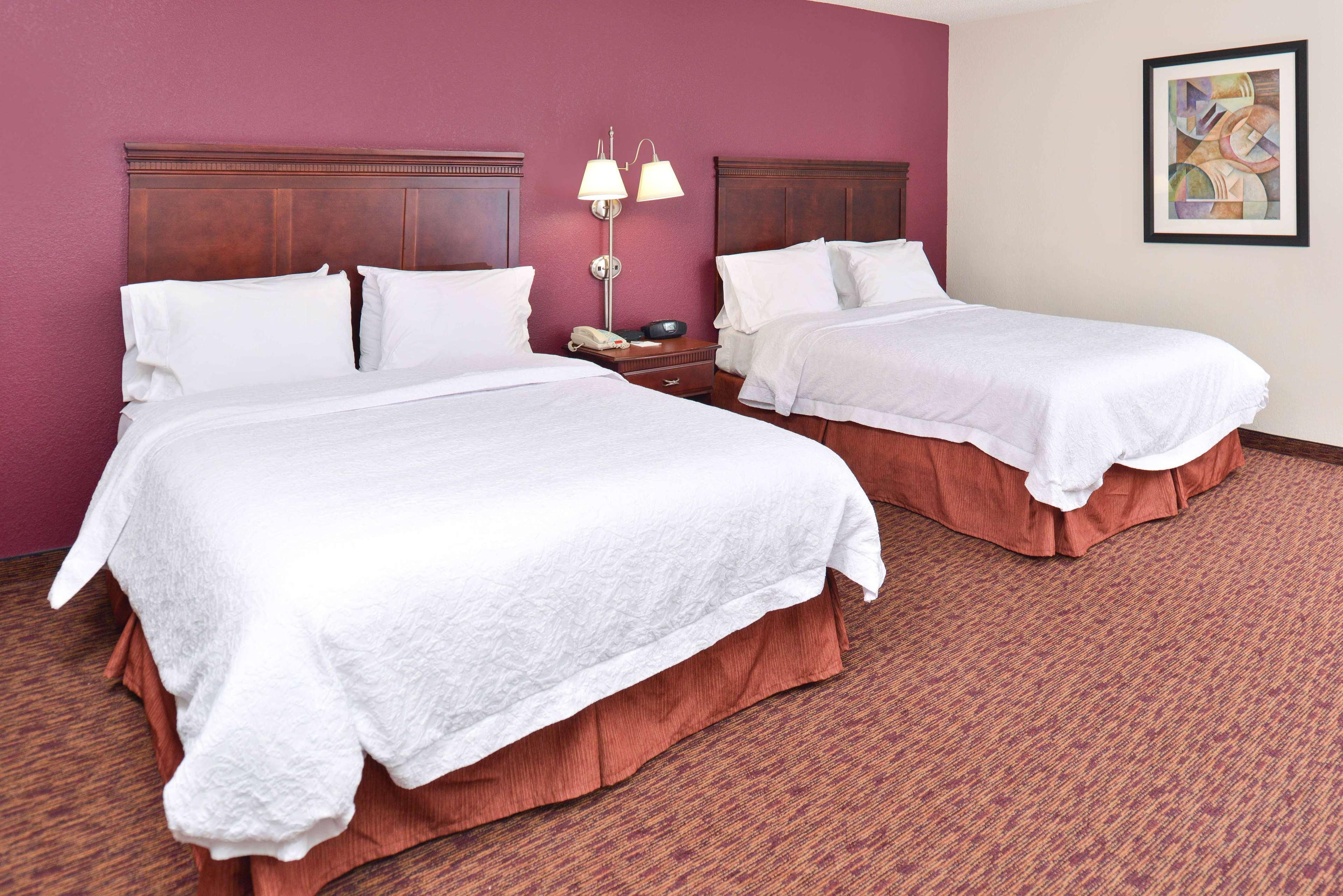 Hampton Inn & Suites Манси Экстерьер фото