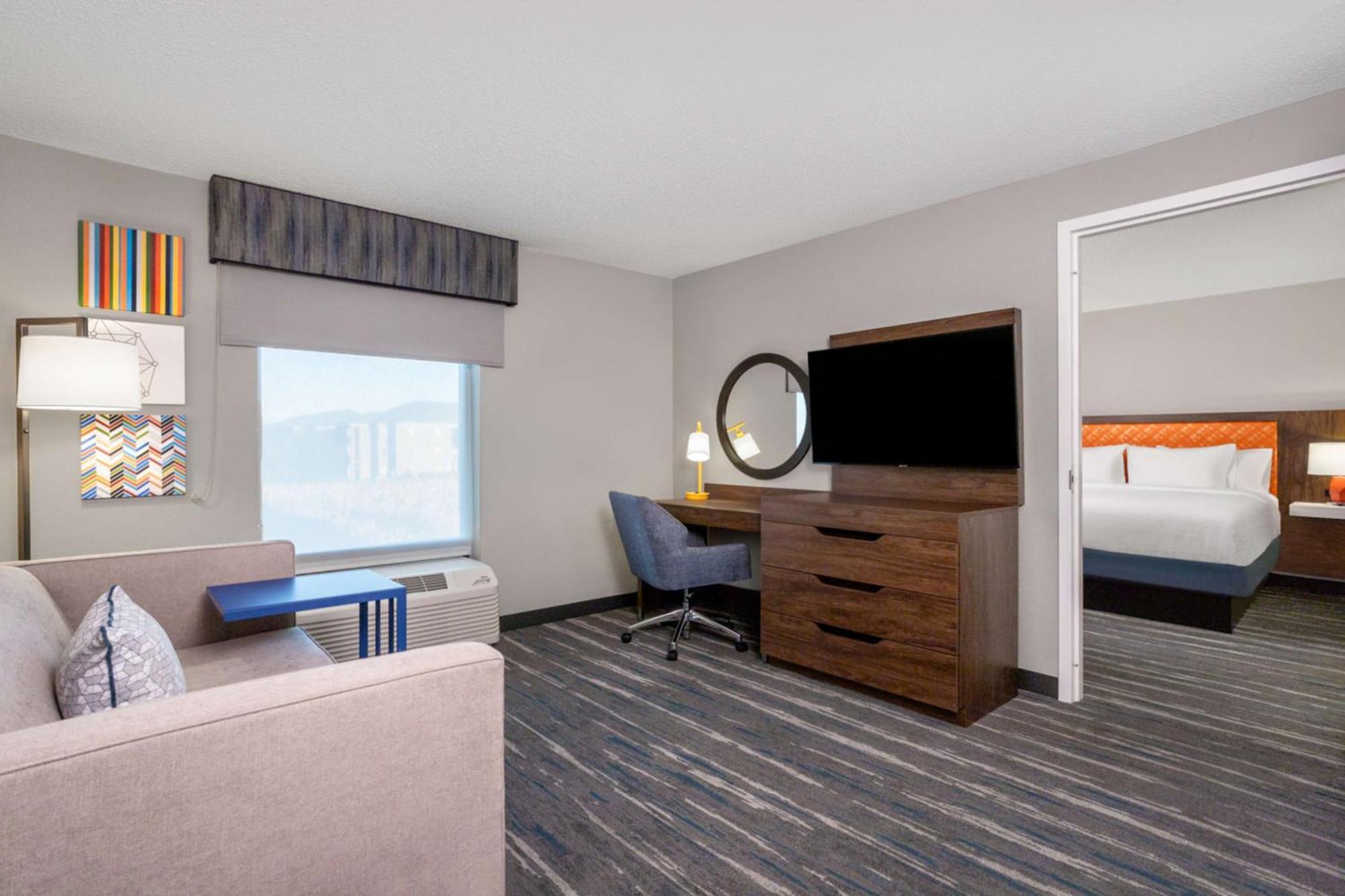Hampton Inn & Suites Манси Экстерьер фото