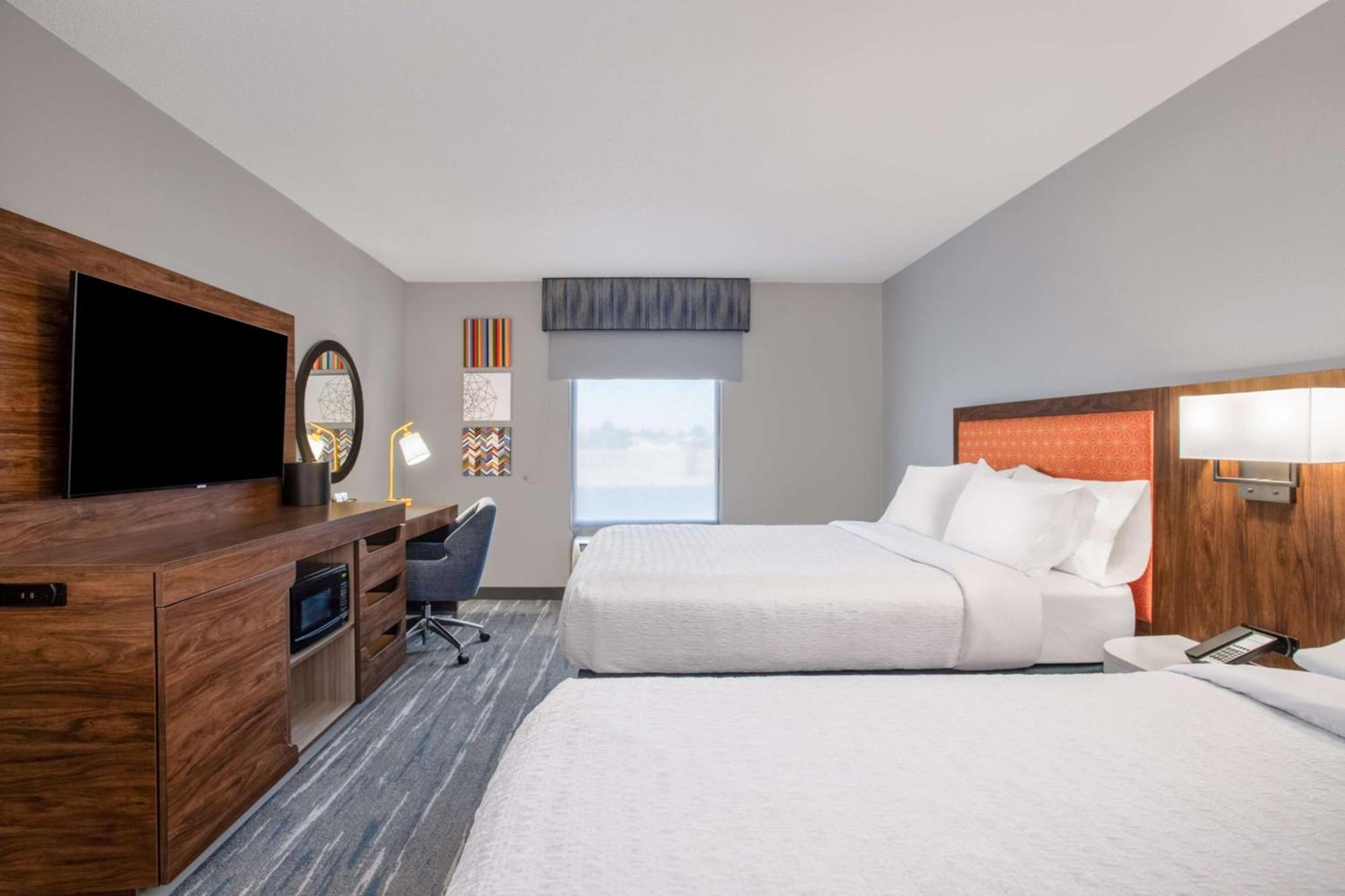 Hampton Inn & Suites Манси Экстерьер фото
